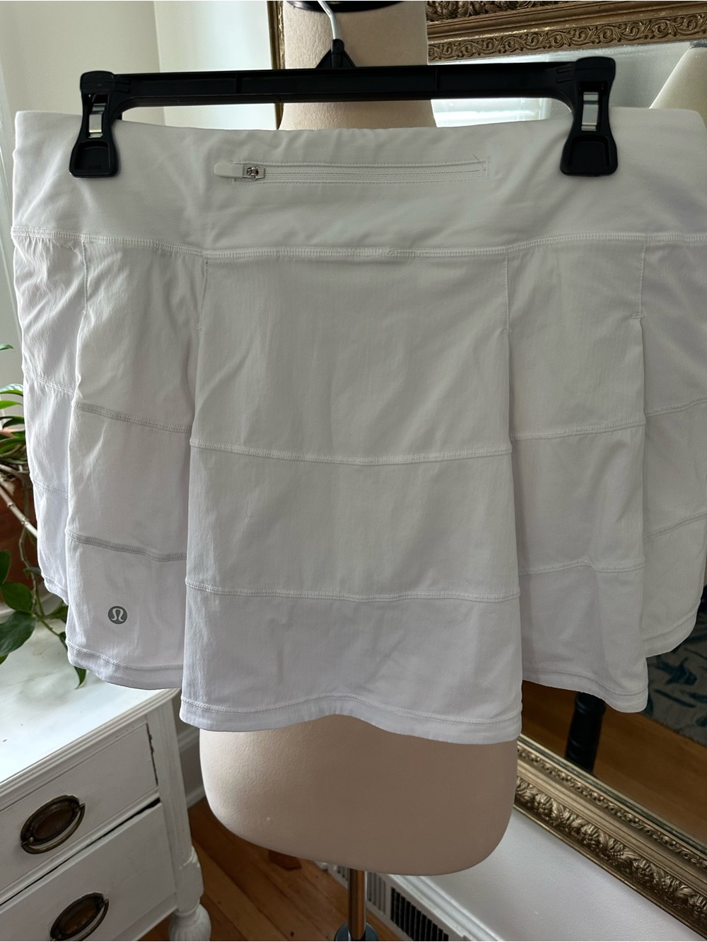 Lululemon athletic skort ribbed design size 10 pickleball gym tennis golf white